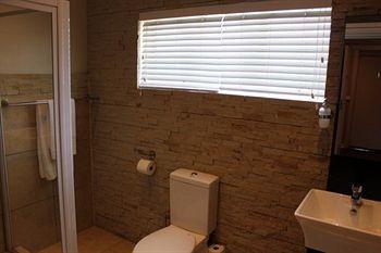 Nauntons & Wedding Venue Guest house Ladysmith